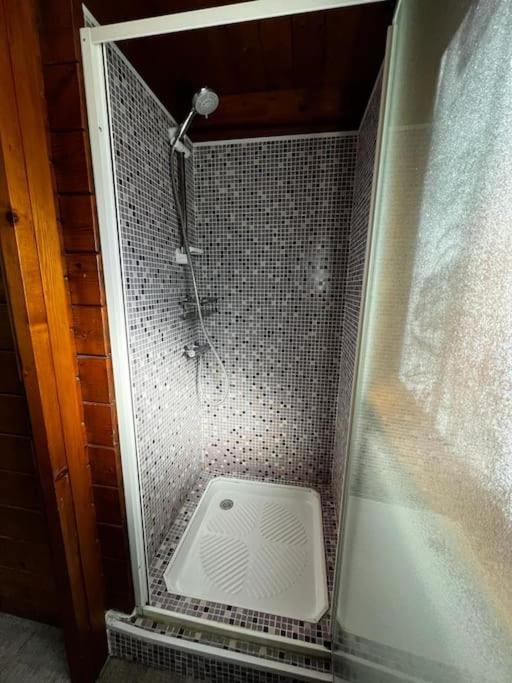 Chalet Ardennais Fromelennes Exterior foto